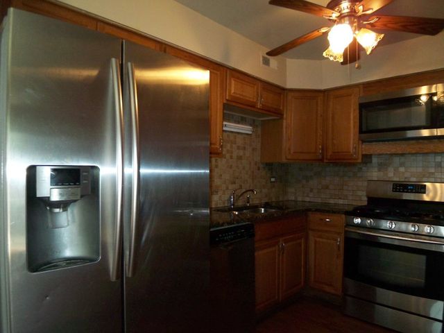 1925 Georgetown Lane, Hoffman Estates, IL 60169