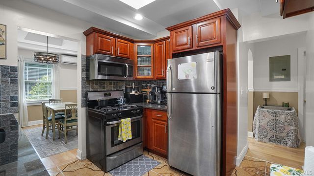172-17 Amelia Road, Jamaica, NY 11434