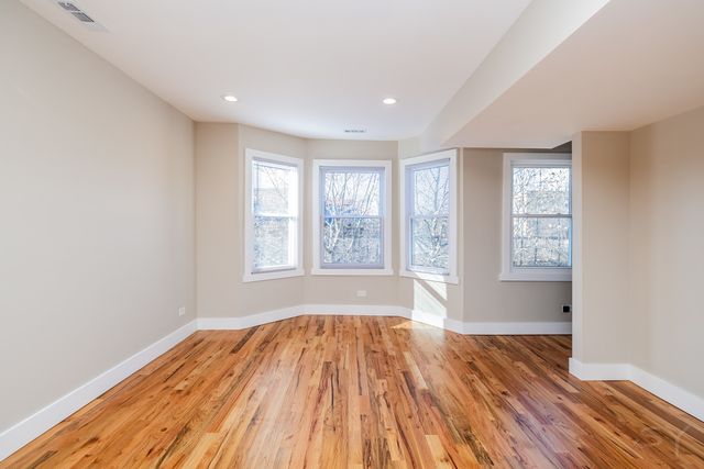 6129 N Ravenswood Avenue, Chicago, IL 60660