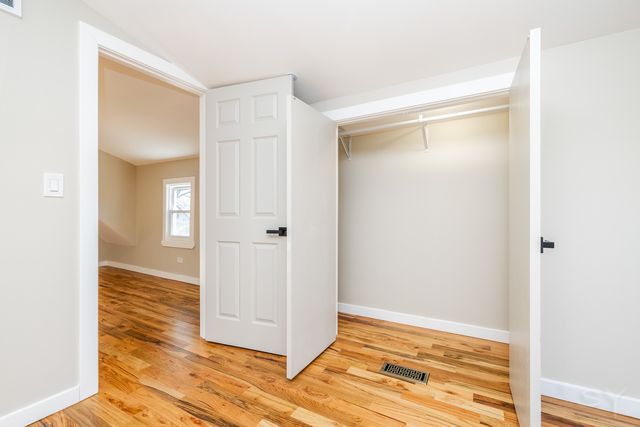 6129 N Ravenswood Avenue, Chicago, IL 60660