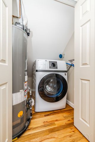 6129 N Ravenswood Avenue, Chicago, IL 60660