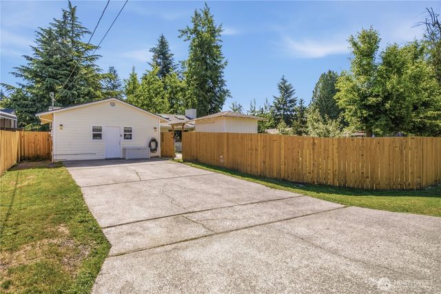6113 148th Avenue NE, Lake Stevens, WA 98258