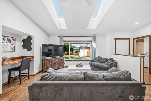 6113 148th Avenue NE, Lake Stevens, WA 98258