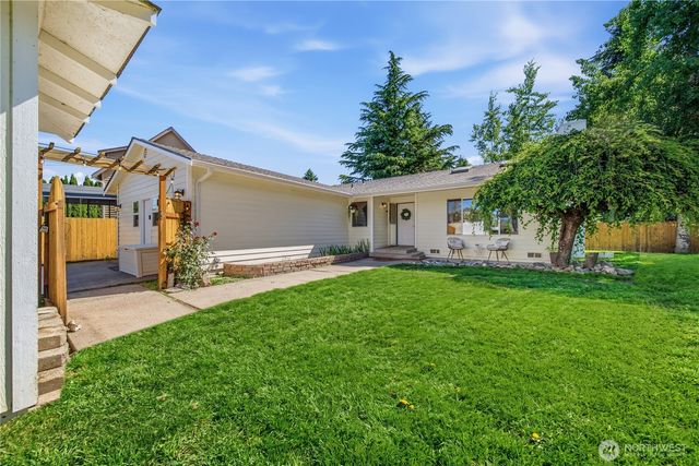 6113 148th Avenue NE, Lake Stevens, WA 98258