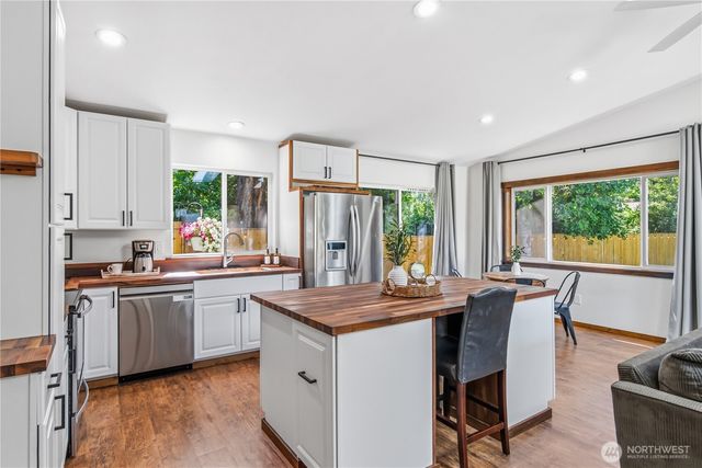 6113 148th Avenue NE, Lake Stevens, WA 98258