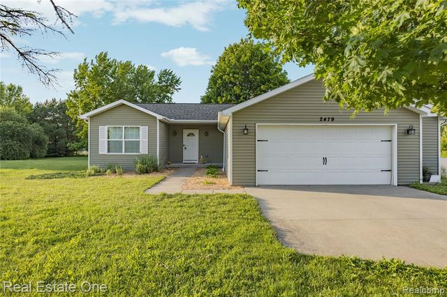 2479 Gibson Road, Grand Blanc, MI 48439