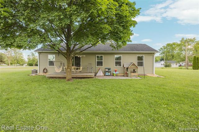 2479 Gibson Road, Grand Blanc, MI 48439