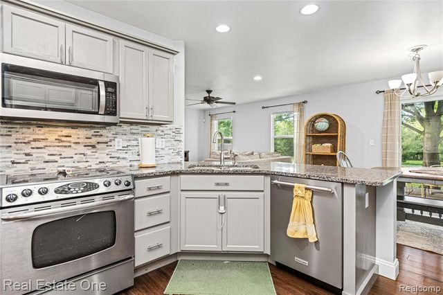 2479 Gibson Road, Grand Blanc, MI 48439