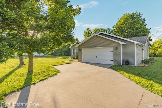 2479 Gibson Road, Grand Blanc, MI 48439