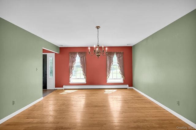 28 Brady Road, Warwick, NY 10990