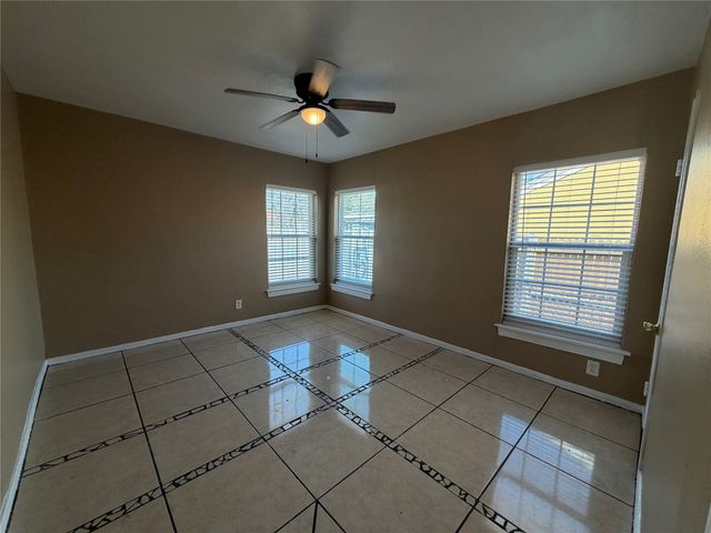 2829 Falls Drive, Dallas, TX 75211