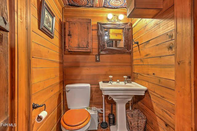 3388 Flower Gap Road, Blackwater, VA 24221