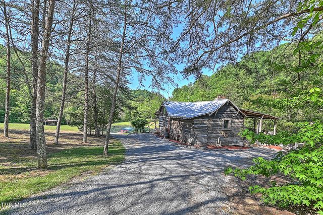 3388 Flower Gap Road, Blackwater, VA 24221