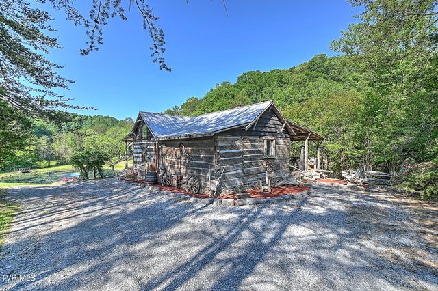 3388 Flower Gap Road, Blackwater, VA 24221