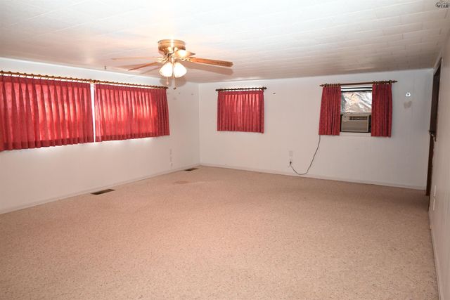 77 EDGEWATER DRIVE, Wichita Falls, TX 76308