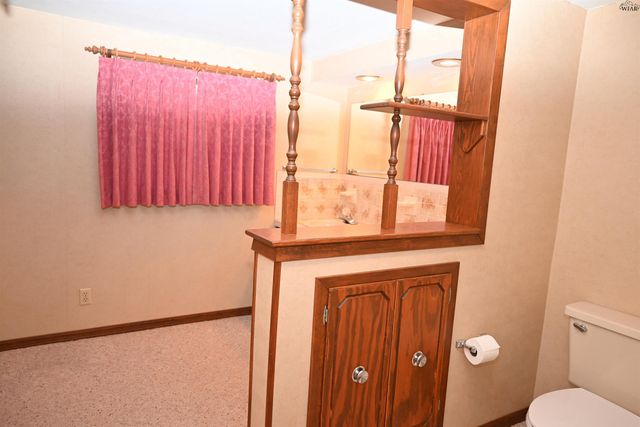 77 EDGEWATER DRIVE, Wichita Falls, TX 76308