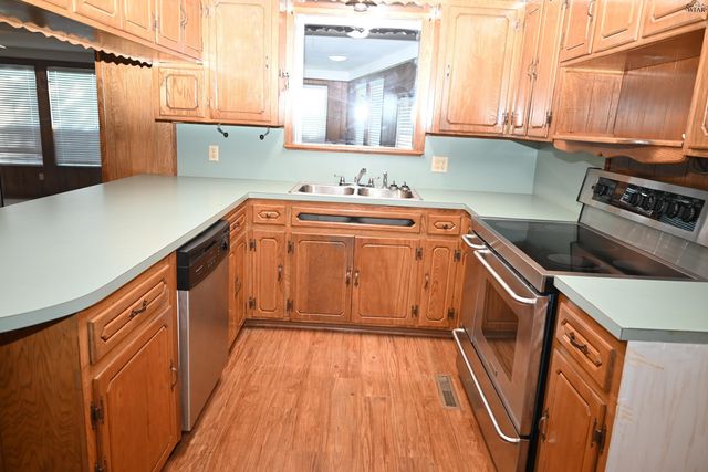 77 EDGEWATER DRIVE, Wichita Falls, TX 76308