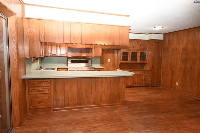 77 EDGEWATER DRIVE, Wichita Falls, TX 76308