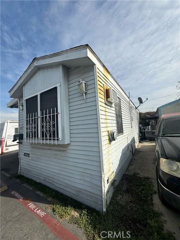 6665 Long Beach Boulevard C26, Long Beach, CA 90805