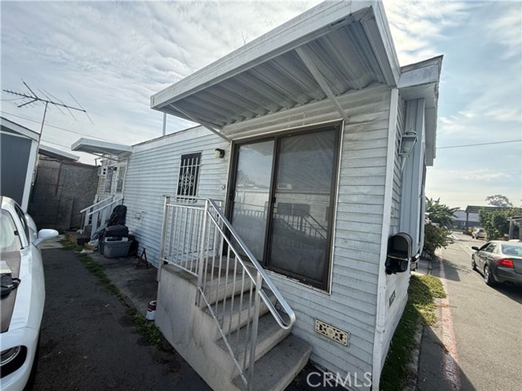 6665 Long Beach Boulevard C26, Long Beach, CA 90805