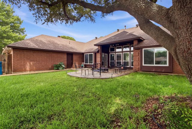 1416 Daventry Drive, Desoto, TX 75115