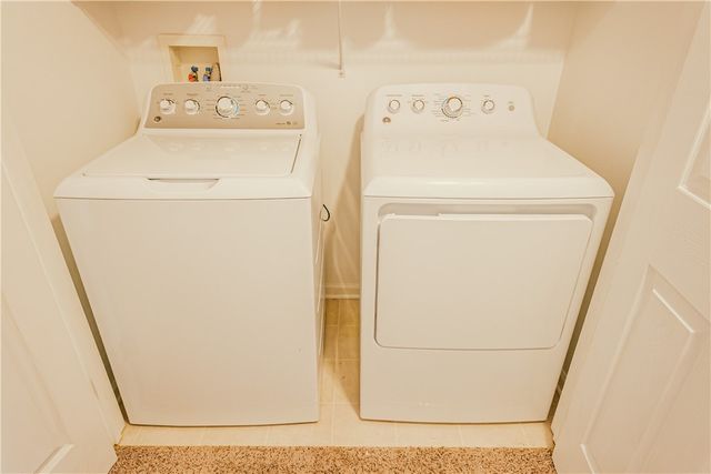 84 Amberwood Place, Greece, NY 14626