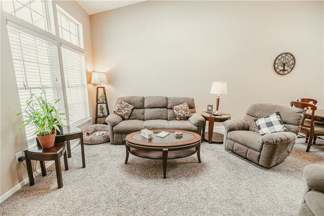 84 Amberwood Place, Greece, NY 14626