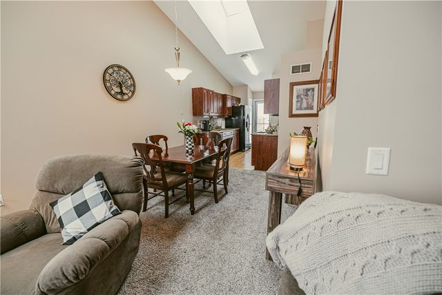 84 Amberwood Place, Greece, NY 14626