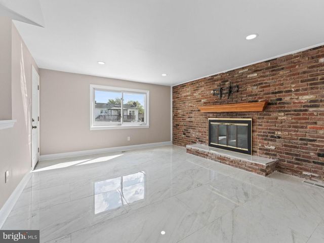 523 RHODE ISLAND AVE, Cherry Hill, NJ 08002