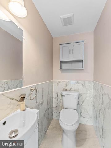 523 RHODE ISLAND AVE, Cherry Hill, NJ 08002