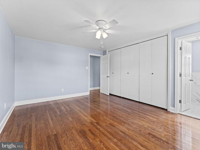523 RHODE ISLAND AVE, Cherry Hill, NJ 08002