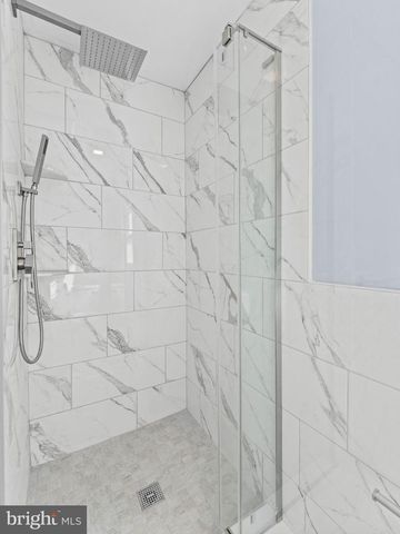 523 RHODE ISLAND AVE, Cherry Hill, NJ 08002