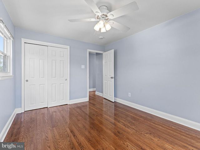 523 RHODE ISLAND AVE, Cherry Hill, NJ 08002