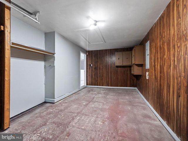 523 RHODE ISLAND AVE, Cherry Hill, NJ 08002