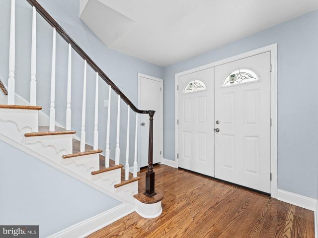 523 RHODE ISLAND AVE, Cherry Hill, NJ 08002