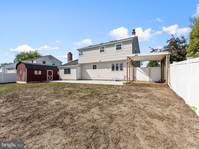 523 RHODE ISLAND AVE, Cherry Hill, NJ 08002