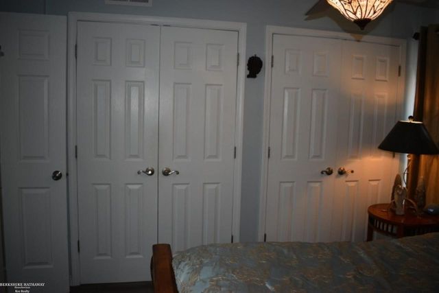 37322 Charter Oaks Boulevard, Clinton Twp, MI 48036