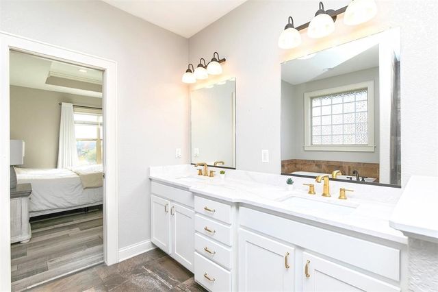 5119 NE Jan Rose Parkway, Ankeny, IA 50021