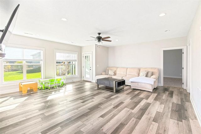 5119 NE Jan Rose Parkway, Ankeny, IA 50021