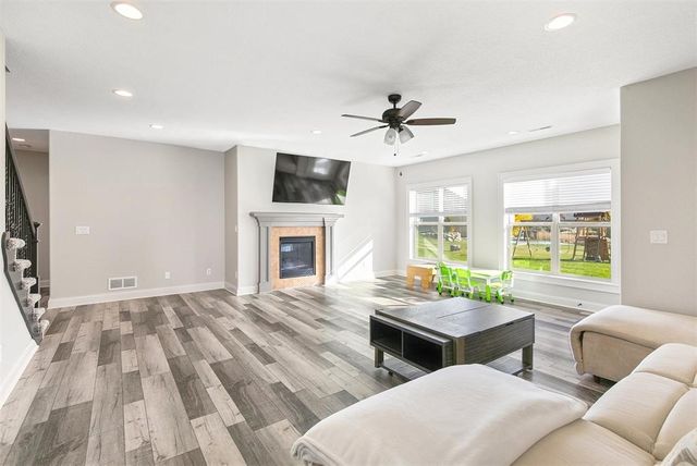 5119 NE Jan Rose Parkway, Ankeny, IA 50021