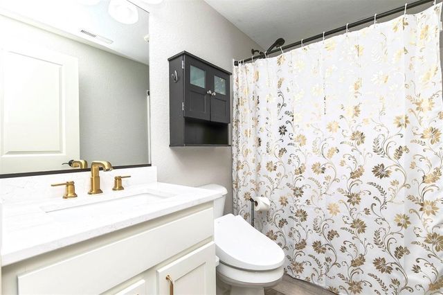 5119 NE Jan Rose Parkway, Ankeny, IA 50021