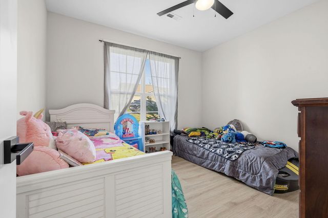 276 Royale Estates Road, Kimberling City, MO 65686