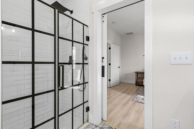 276 Royale Estates Road, Kimberling City, MO 65686