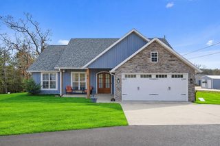 276 Royale Estates Road, Kimberling City, MO 65686