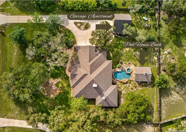 8639 RAINTREE WOODS DR, Fair Oaks Ranch, TX 78015