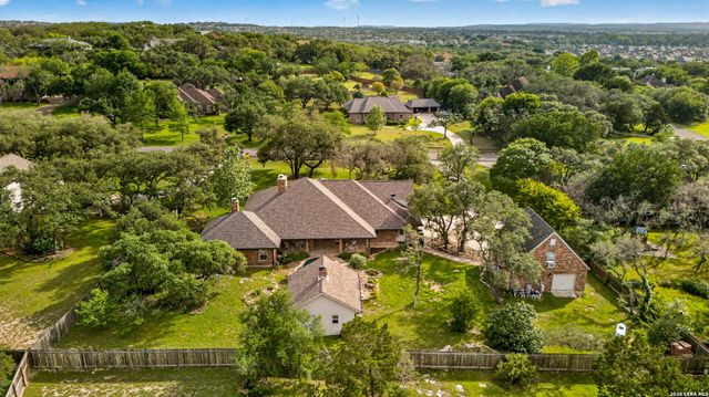 8639 RAINTREE WOODS DR, Fair Oaks Ranch, TX 78015