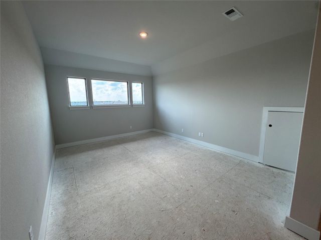 129 Clancy DR, Liberty Hill, TX 78642