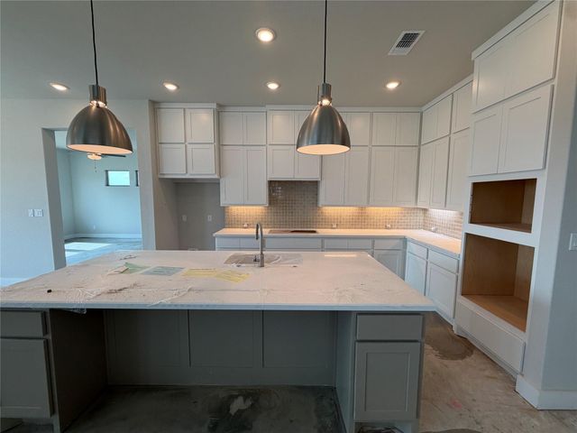 129 Clancy DR, Liberty Hill, TX 78642