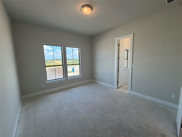 129 Clancy DR, Liberty Hill, TX 78642