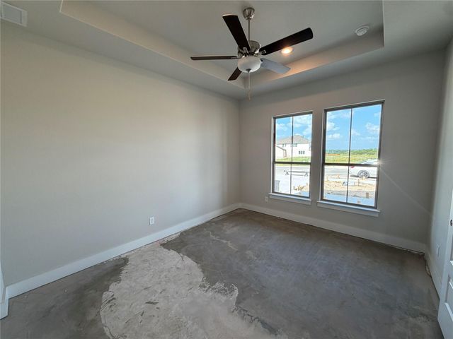 129 Clancy DR, Liberty Hill, TX 78642